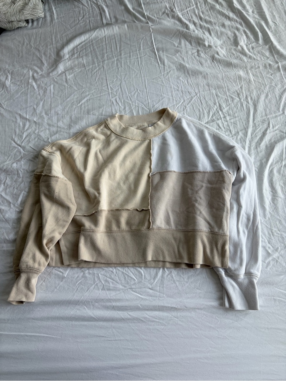 Abercrombie Cropped Crewneck Sweatshirt
